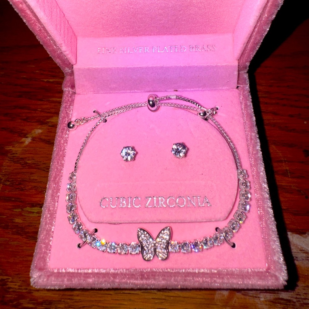 Butterfly bracelets with studd earrings
